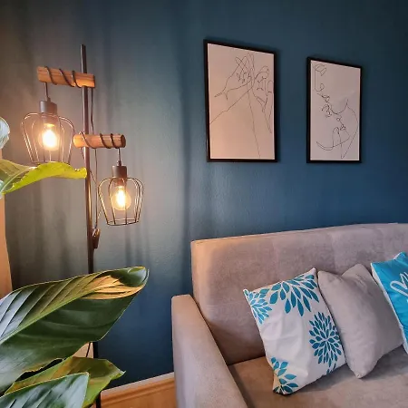 Apartment Charysma - Azurro-suite, Urbanes&ruhiges Design, Terrasse, Parkplatz *